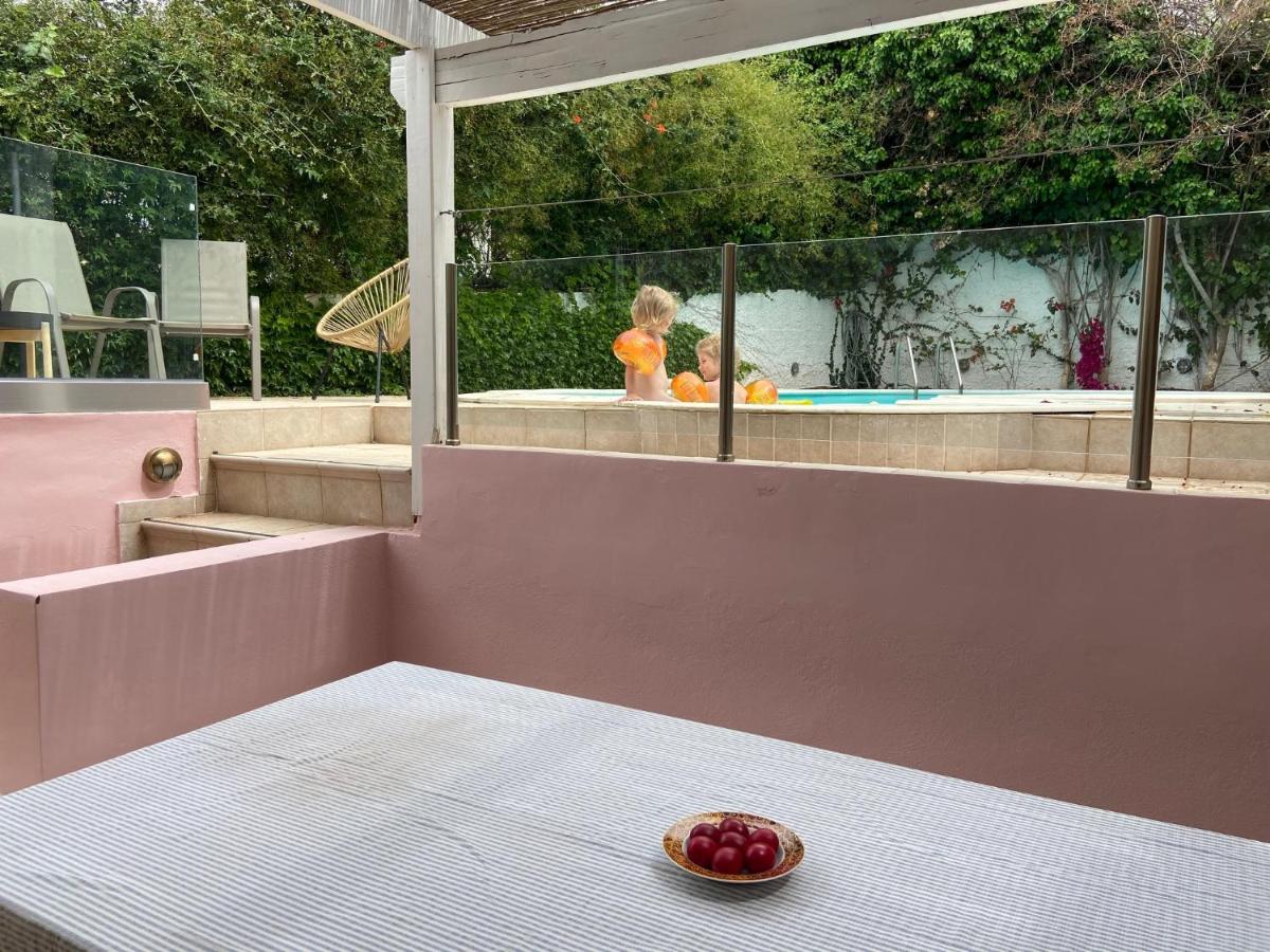 Villa Christina With Private Pool In Saronida, Near Stunning Beaches, Athens Airport & Sounio ภายนอก รูปภาพ