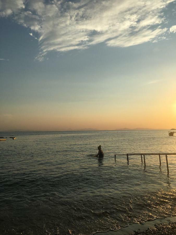 Villa Christina With Private Pool In Saronida, Near Stunning Beaches, Athens Airport & Sounio ภายนอก รูปภาพ
